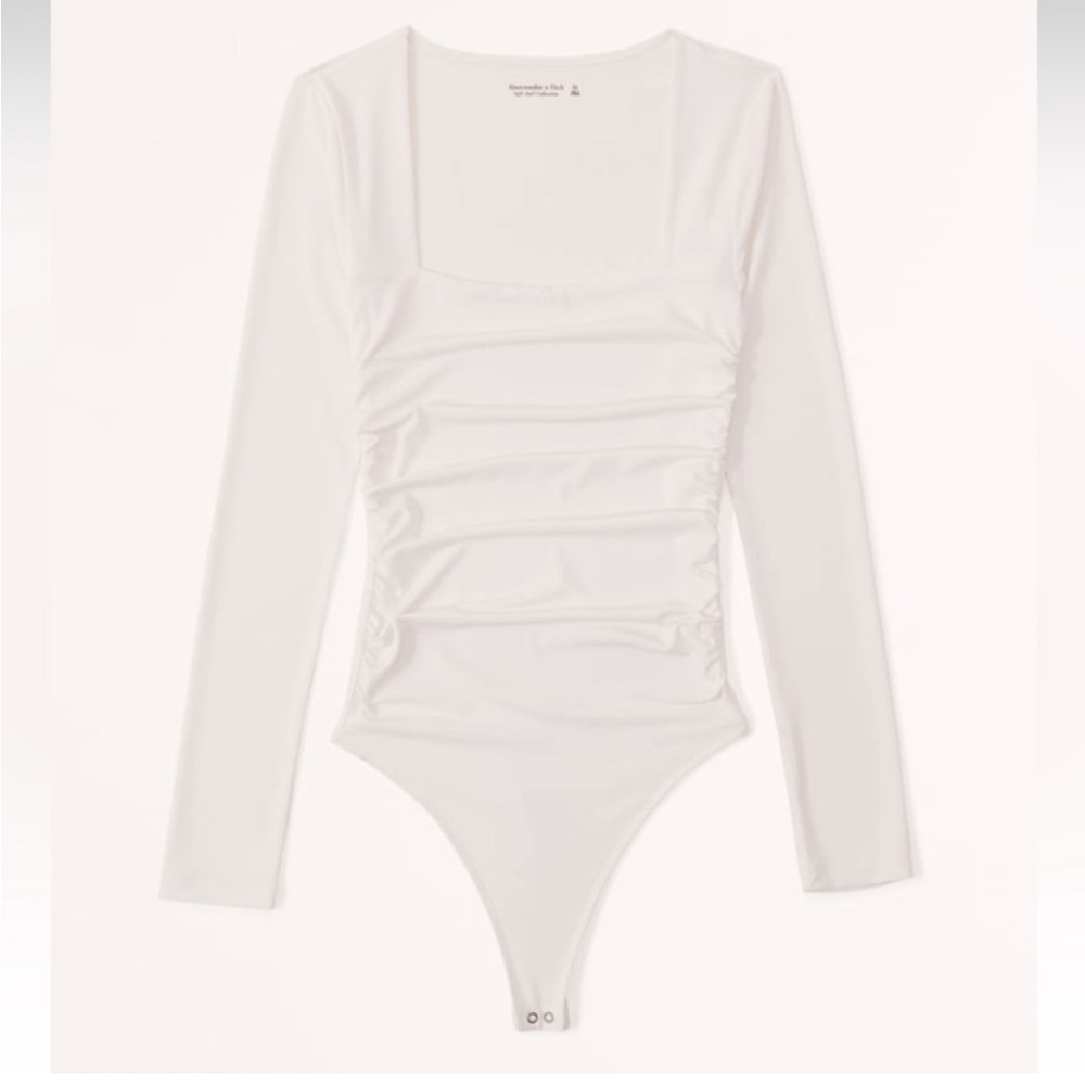 Abercrombie & Fitch soft a&f collection ruched side long sleeve bodysuit